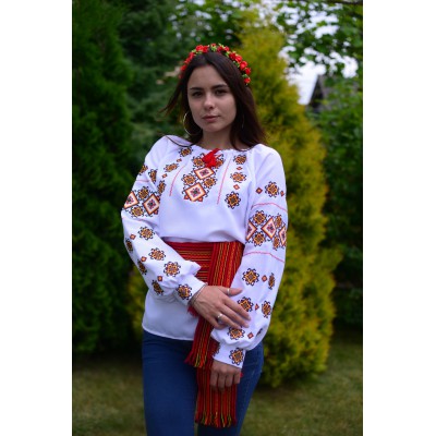 Embroidered blouse "Ethnic Look"